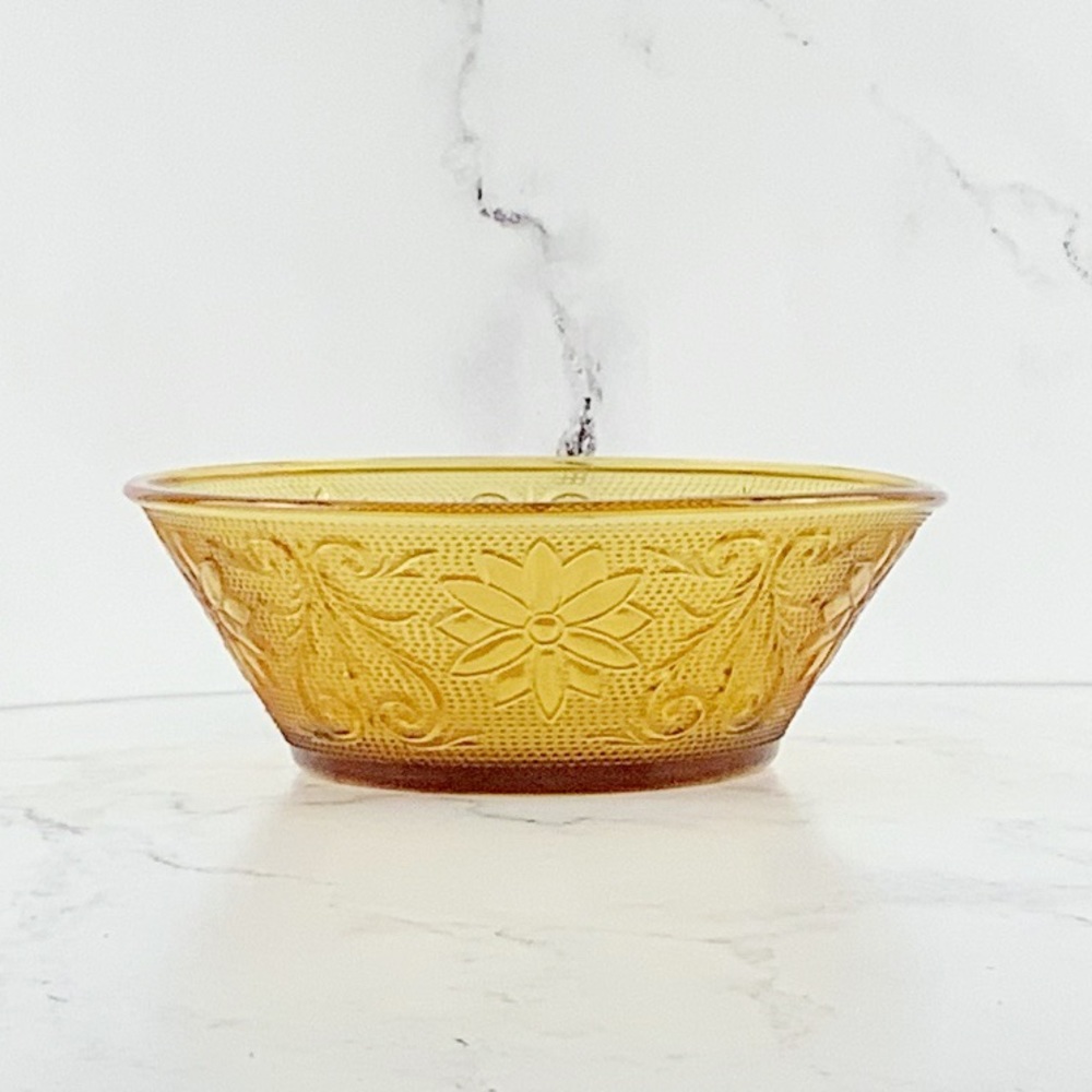 Vintage Indiana Glass Tiara Amber Glass 8.5" Serving Bowl